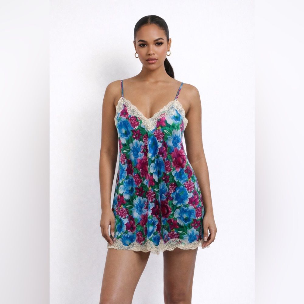 Victoria's Secret Gold Label Floral Lace Night Gown